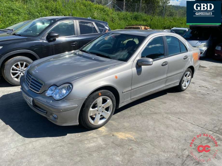 Mercedes C-Klasse 2004-2007 (Fase 2) (W203) (W203), Motorkode: OM646.963, Girkassekode: A 203 270 01 00