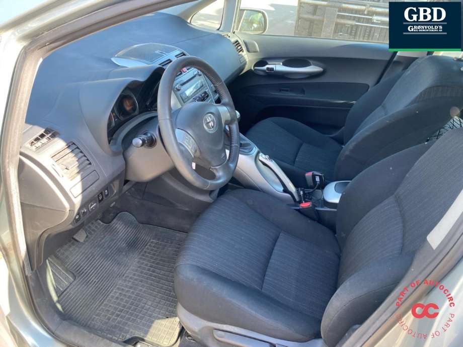 Toyota Auris 2010-2012 (Type I, Fase 2) , Motorkode: 1NR-FE, Girkassekode: 3030002160