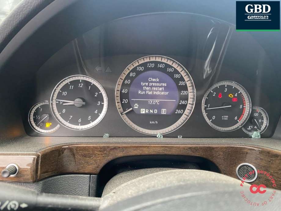 Mercedes E-Klasse 2009-2013 (Fase 1) (W212) (W212), Motorkode: OM651.925, Girkassekode: A 204 270 74 00