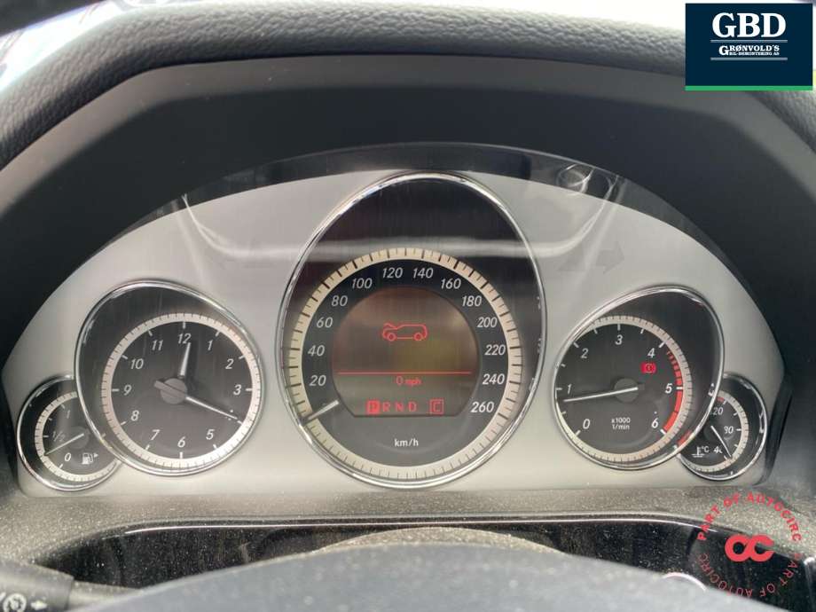 Mercedes E-Klasse 2009-2013 (Fase 1) (W212) (W212), Motorkode: OM651.925, Girkassekode: A 204 270 74 00
