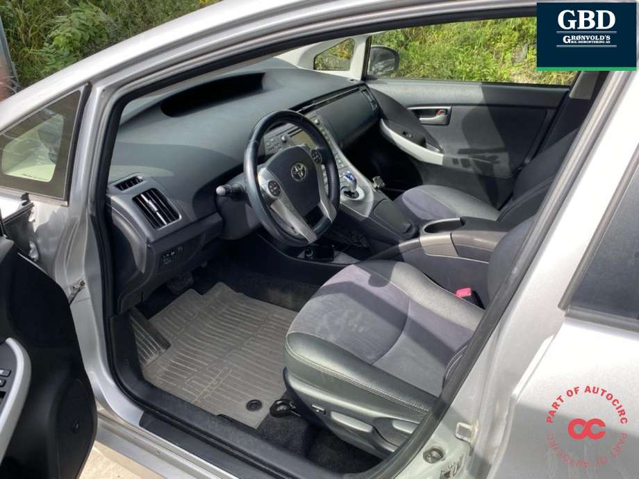 Toyota Prius 2009-2016 (Type III) (COMBI) (COMBI), Motorkode: 2ZR-FXE, Girkassekode: 3090047064