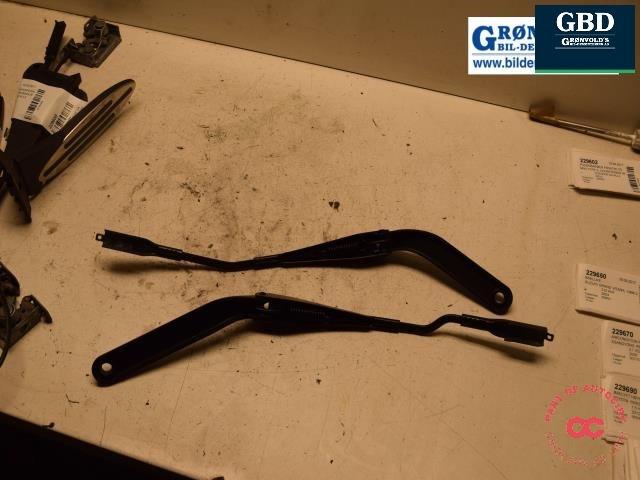 Viskerarmer frontrute til Mini Countryman 2010-2016 (R60) (R60) (61 61 9 806 440|61 61 9 449 975|61 61 9 449 974)