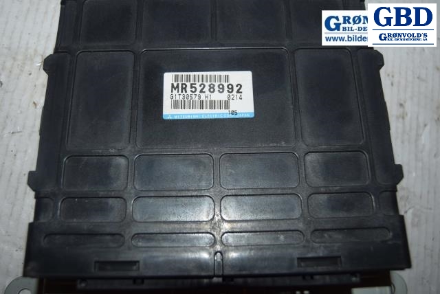 Mitsubishi Pajero, 2000-2006 (Type III) (MITSUBISHI|MR528992)