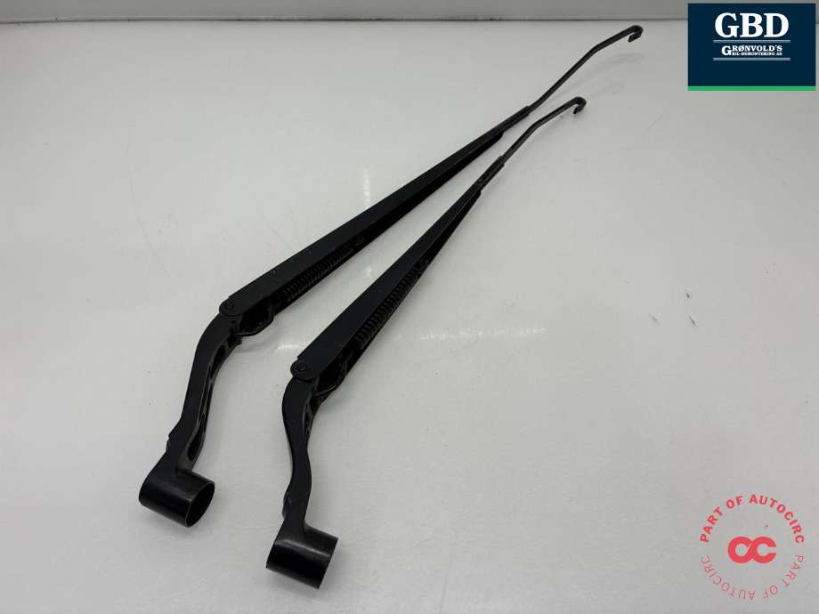 Viskerarmer frontrute til Nissan X-Trail 2014-2022 (T32) (T32) (288864CC0A|288814CC0A|)
