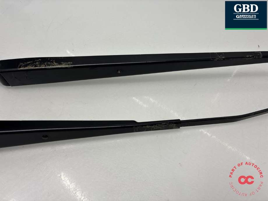 Viskerarmer frontrute til Nissan X-Trail 2014-2022 (T32) (T32) (288864CC0A|288814CC0A|)