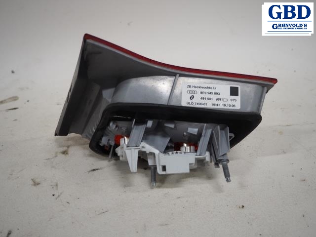 Audi A4, 2004-2008 (Type III) (B7) (8E9 945 093 )