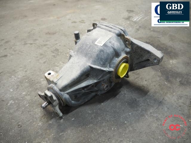 Kardang klokke bak til Mercedes GLK 2008-2015 (X204) (X204) (A 204 350 06 14|A 204 350 06 14 80|)