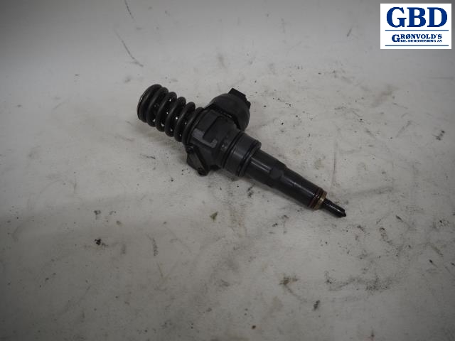 VW Golf V, Combi, 2003-2008(BOSCH|038 130 073 BN)