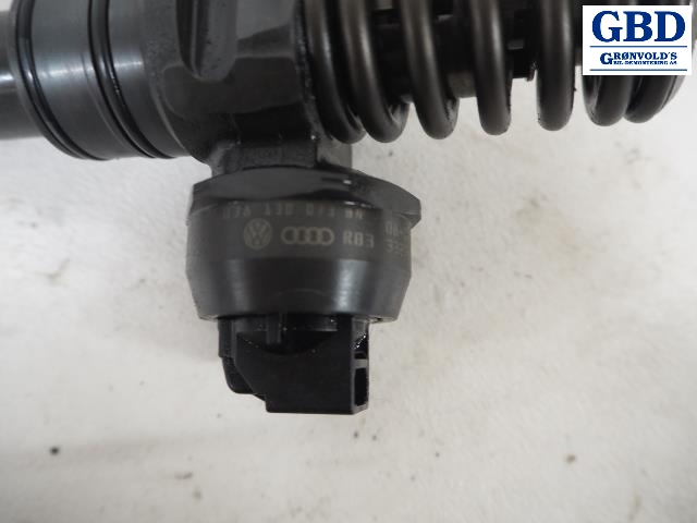 VW Golf V, Combi, 2003-2008 (BOSCH|038 130 073 BN)