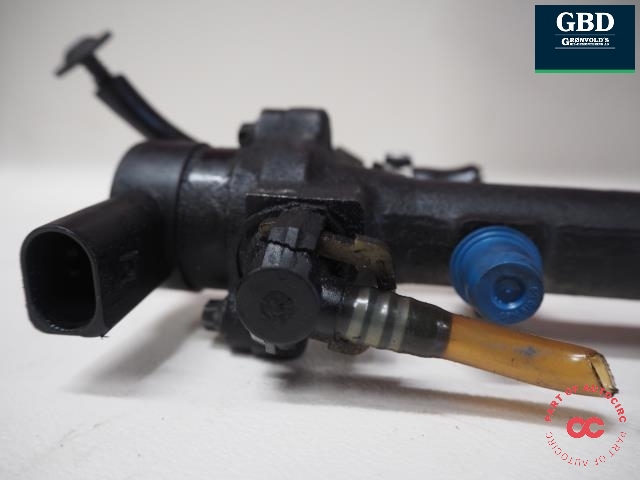 Dyseskinne (fuelrail) til Mercedes ML 1997-2005 (W163) (W163) (BOSCH|A 612 070 00 95|A 612 070 02 95|0 445 215 007)