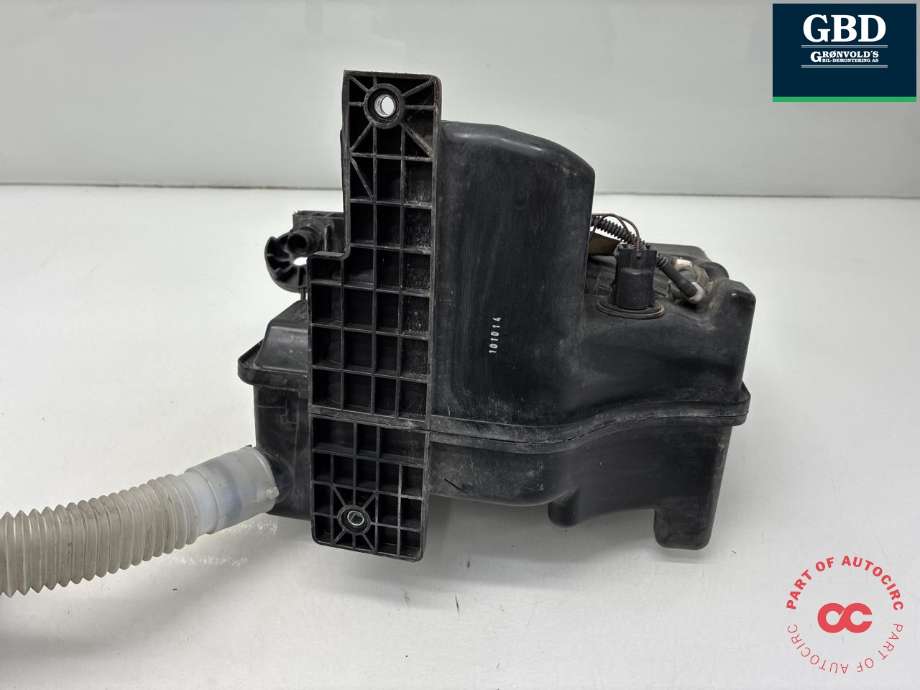 Spylertank foran til Audi A1 2015-2018 (Type I, Fase 2) (6R0 955 453 G|)