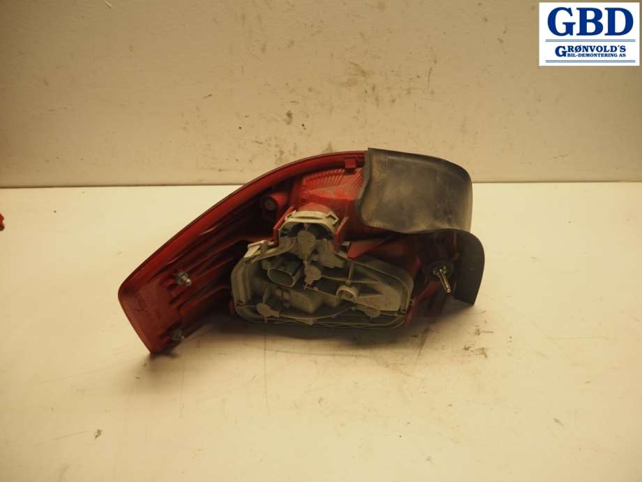 Audi A3, 2003-2008 (Type II, Fase 1) (8P0 945 096)