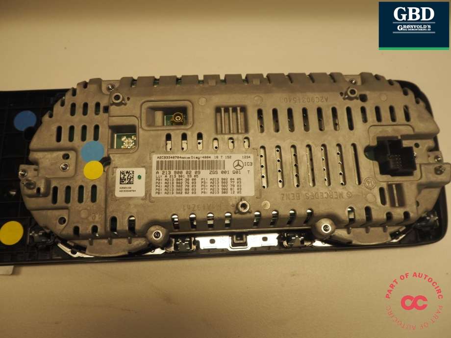 Instrumentpanel til Mercedes E-Klasse 2016-2023 (W213) (W213) (A 213 900 02 09|A2139000817|A 213 900 08 17 80)