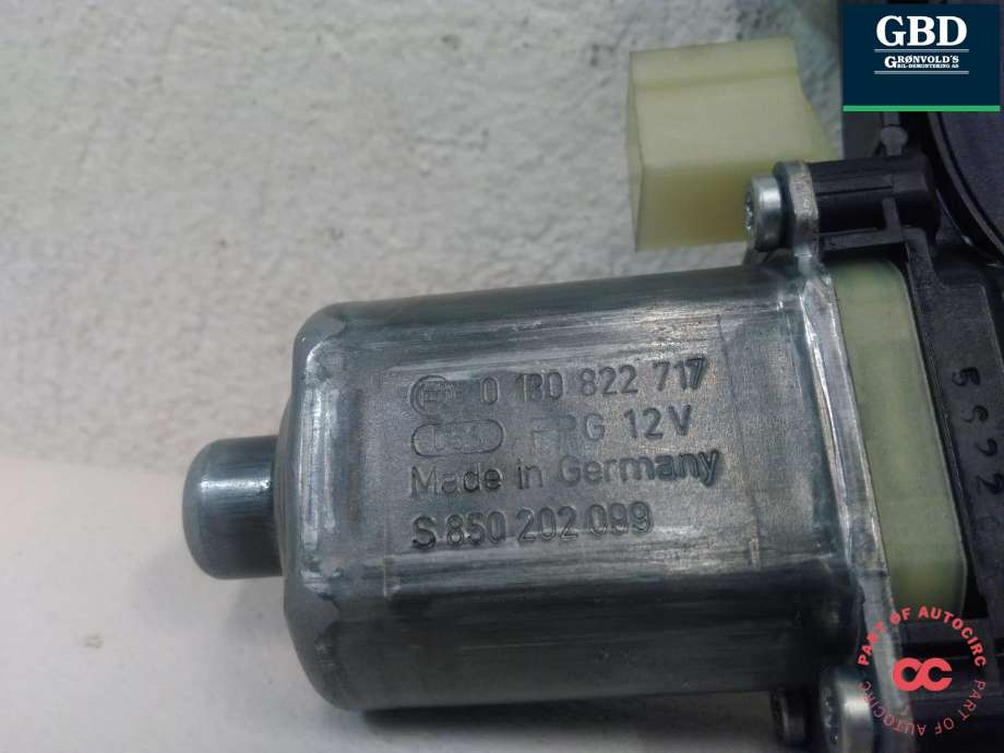 Ruteheis, kun motor, høyre foran til Audi A3 2012-2016 (Type III, Fase 1)  (BOSCH|5Q0 959 801 B|0 130 822 717|)