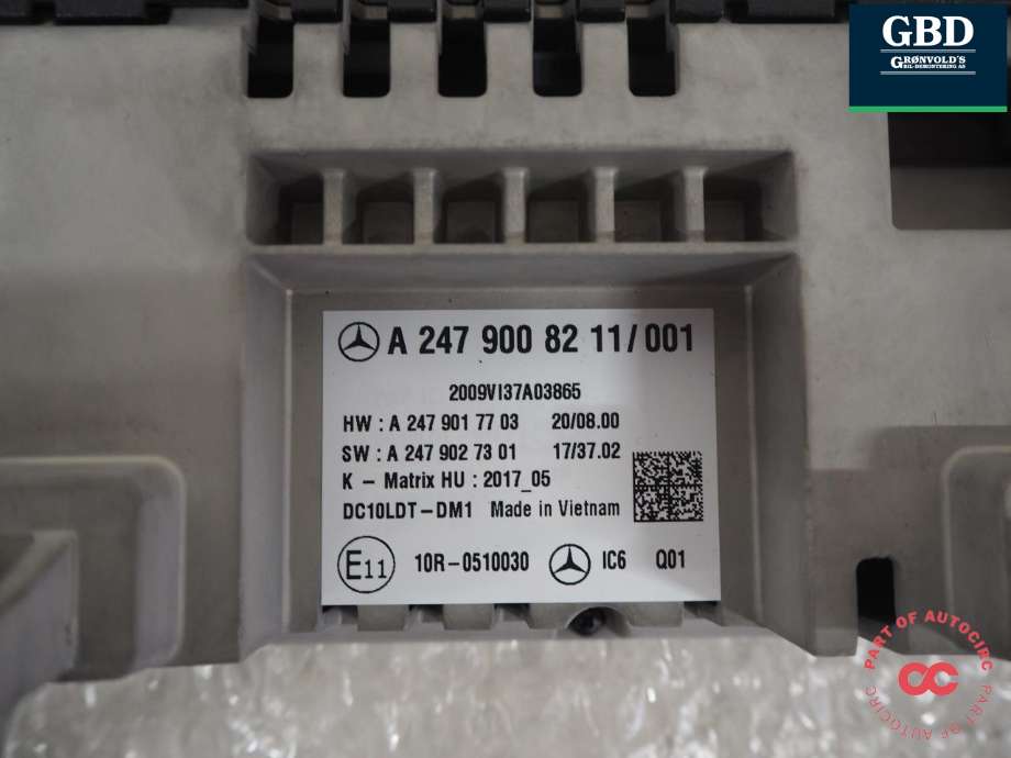 Instrumentpanel til Mercedes EQC 2019-->>  (A 247 900 82 11|2479017703|2479008211/001|247 902 7301)