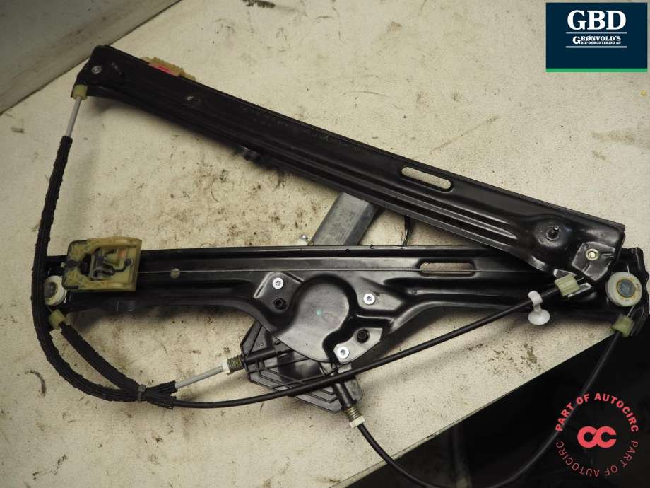 Ruteheis høyre foran til BMW X5 2013-2018 (F15) (F15) (51 33 7 286 484|67 62 7 322 748|)