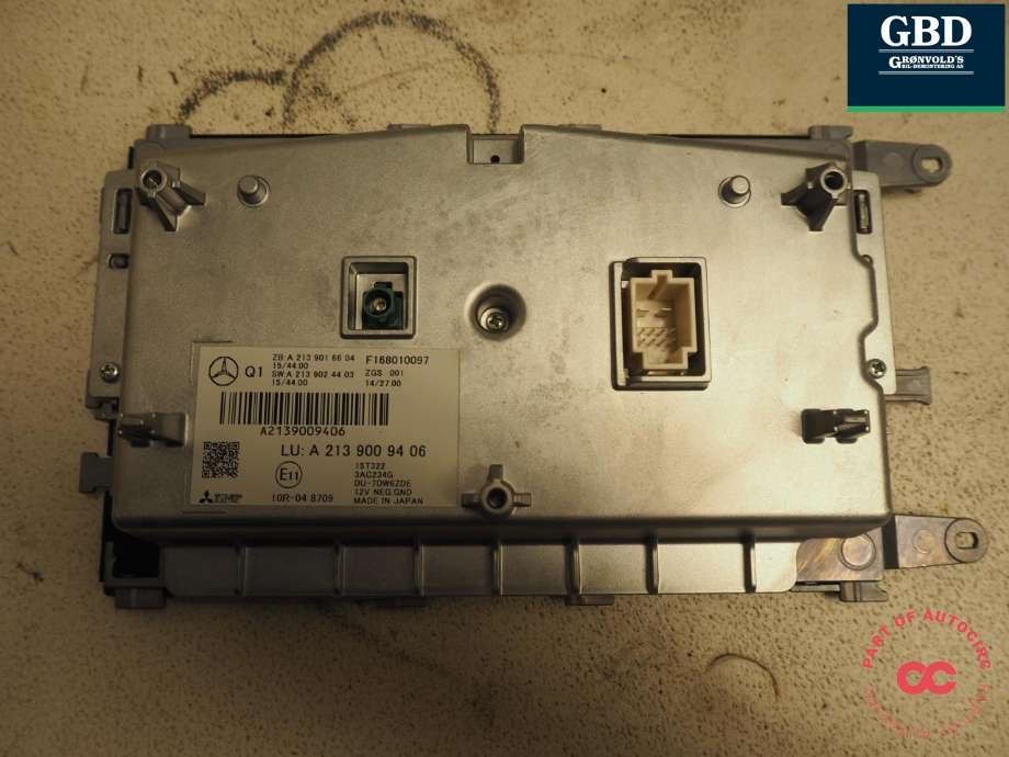 Bilstereo navigasjon skjerm til Mercedes E-Klasse 2016-2023 (W213) (W213) (A 213 900 94 06|A 213 900 85 18|A2139024403| A2139016604)