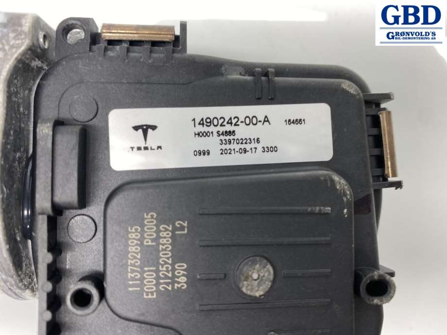 Tesla Model Y, 2021- (BOSCH|1658936-00-A|1 397 225 054|1490242-00-A)