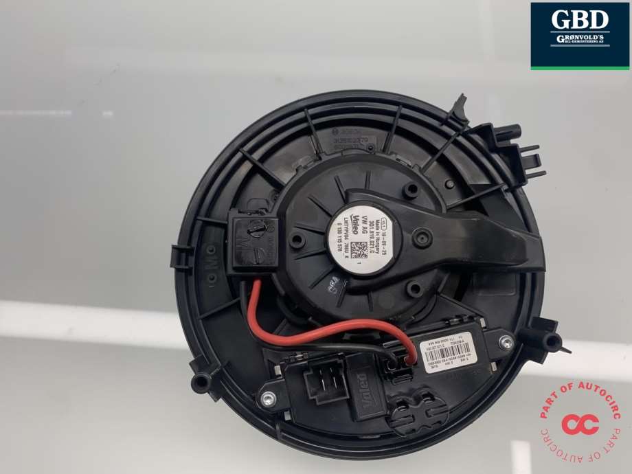 VW Passat, 2019- (B8, Fase 2) (VALEO|5WB 819 021 A|3Q1 819 021)