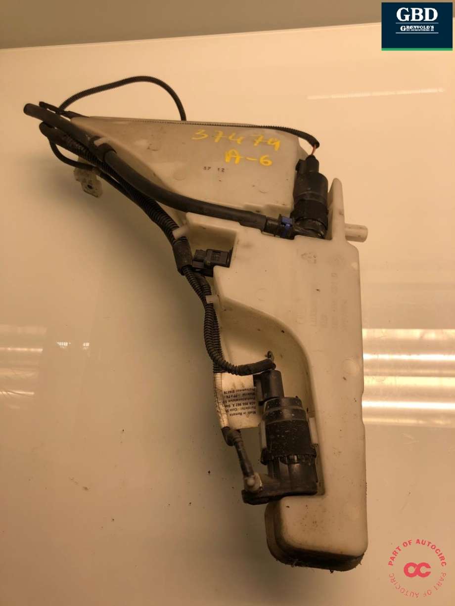 Spylertank foran til Audi A6, Allroad 2012-2014 (Type III, Fase 1) (C7) (C7) (4G8 955 453 F|4G8 955 453 D|4G8 955 451)