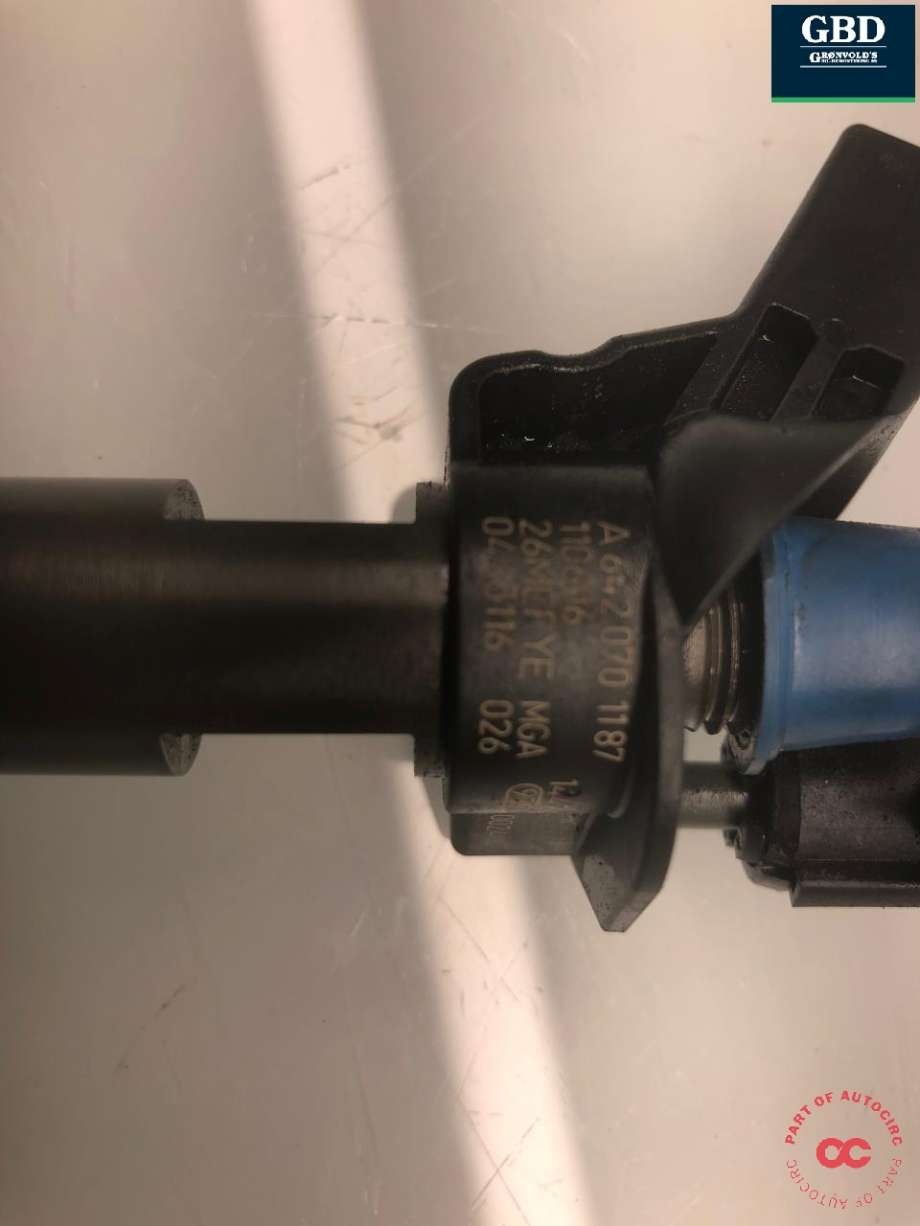Dyse innsprøyting diesel til Mercedes CLS 2011-2017 (C218) (C218) (A 642 070 11 87|A 642 070 11 87 80|)