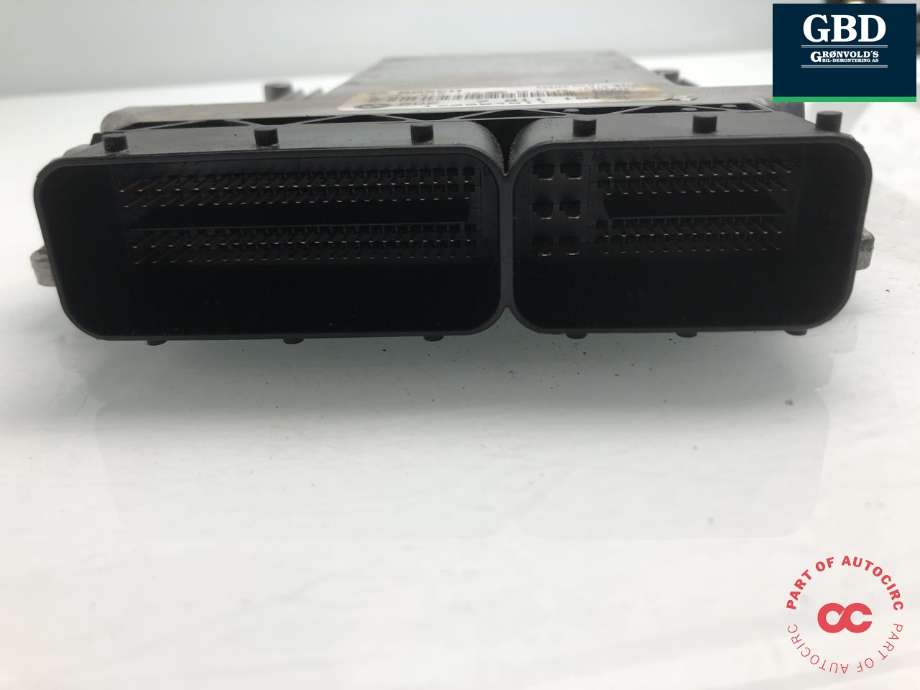 Styreenhet motor til BMW 5-Serie 2003-2010 (E60/E61) (E60/E61) (BOSCH|13 61 8 509 034|7 811 151 01|0 281 015 130)