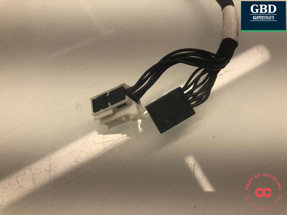 Speil venstre til Mercedes B-Klasse, electric drive 2014-2018 (W242) (W242) (A 246 810 13 76|A 246 810 03 00|)
