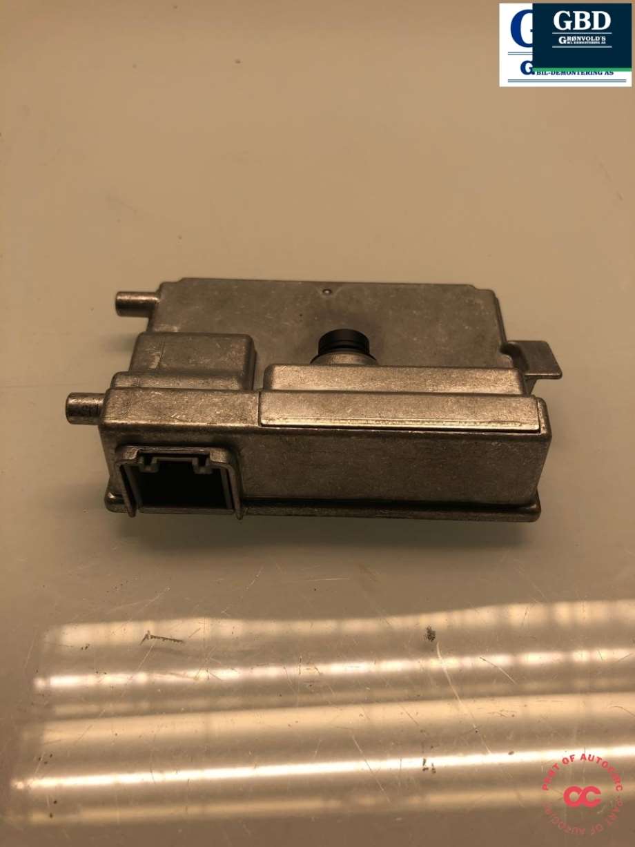 VW ID.4, 2020- (1EA 980 654 J|1EA 980 654 E)