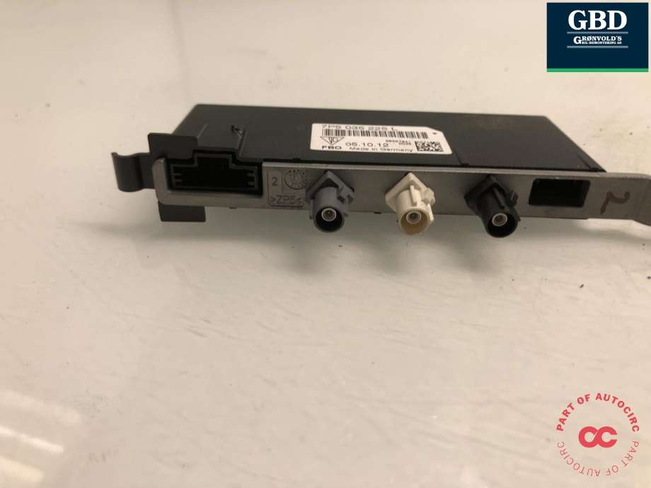 Antenne forsterker til Porsche Cayenne 2010-2017 (92A) (92A) (958 647 313 00|7P5 035 225 L|)