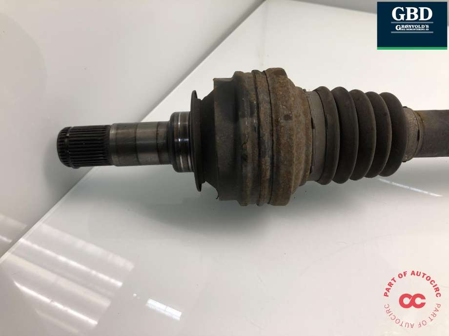 Drivaksel høyre bak, diesel/automat til Porsche Cayenne 2010-2017 (92A) (92A) (958 332 024 32|958 332 024 30|)