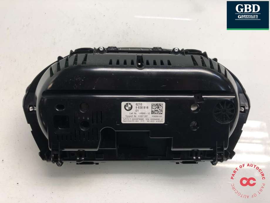 Instrumentpanel til BMW X1 2015-2022 (F48) (F48) (62 10 5 A3B 673|62 10 9 840 915|621 9 835 816 01)