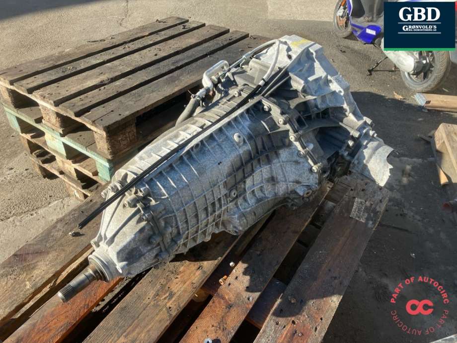 Audi A4, 2015-2019 (Type V, Fase 1) (B9) (TCC|0CL 300 042 C)