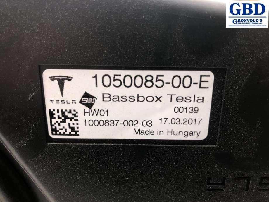 Tesla Model X, 2016- (TESLA|1050085-00-E)