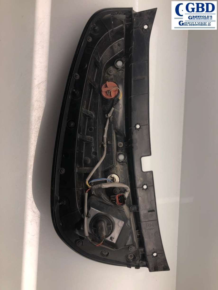 Kia Soul, 2014-2019 (Type II) (92402E 4020)