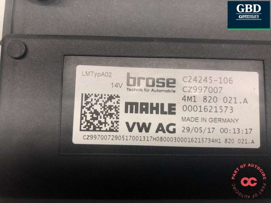 Audi A4, 2015-2019 (Type V, Fase 1) (B9) (4M1 820 021 C|4M1 820 021)