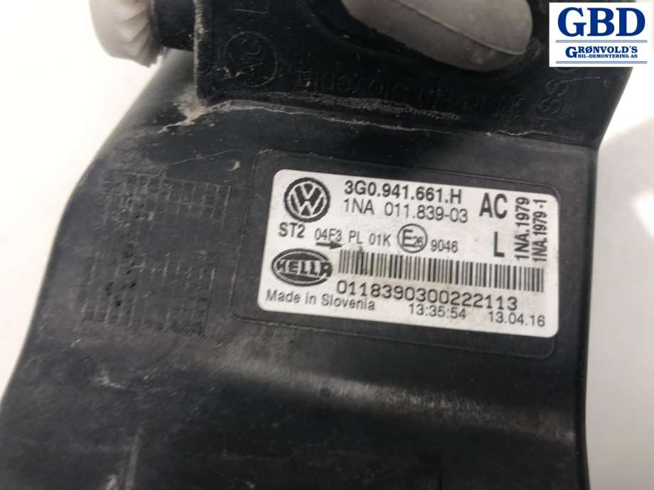 VW Passat, 2015-2019 (B8, Fase 1) (HELLA|3G0 941 661 H)