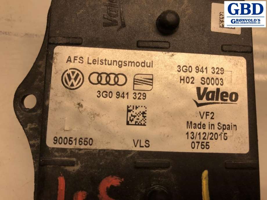 VW Passat, 2015-2019 (B8, Fase 1) (3G0 941 329)