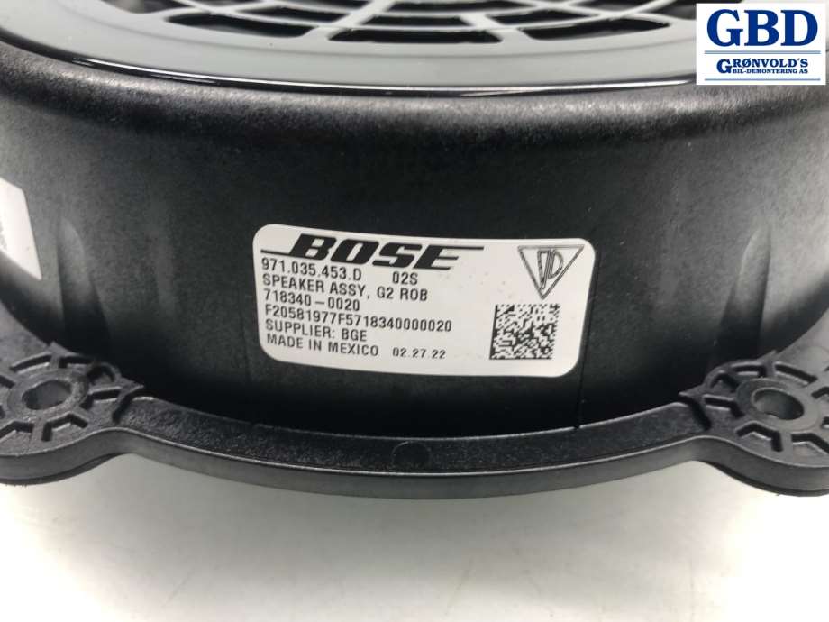 Porsche Taycan, 2019- (BOSE|971 035 453 D)