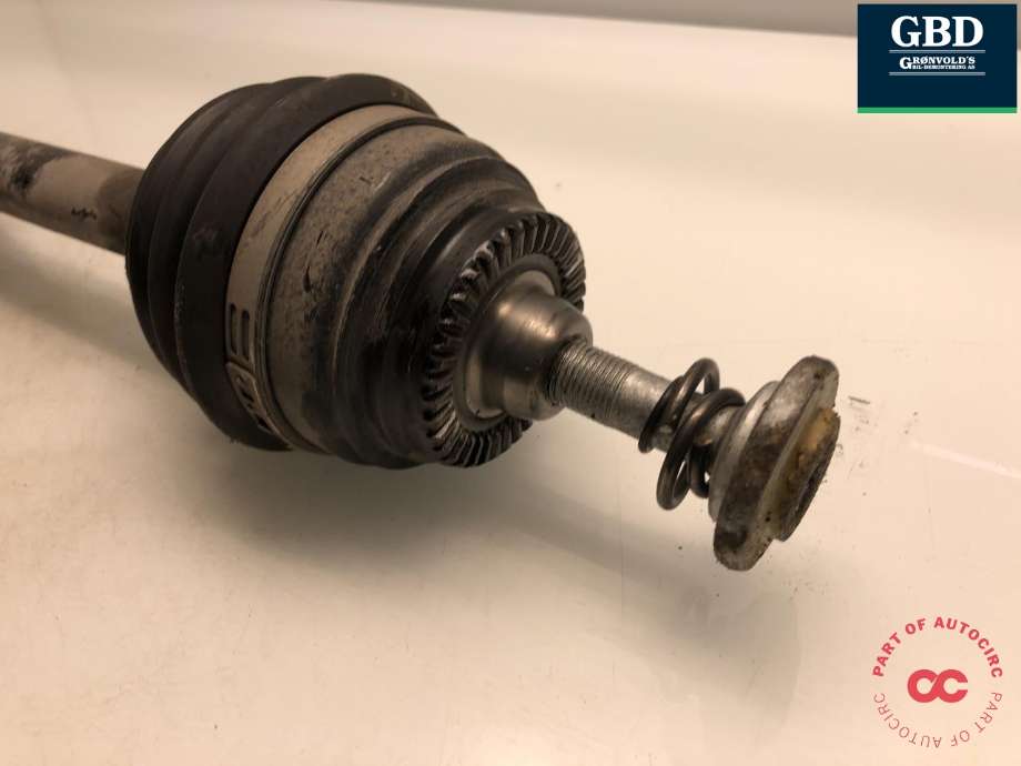 Drivaksel venstre foran, hybrid til BMW 3-Serie 2018-->> (G20) (G20) (31 60 8 682 367|31 60 8 485 717|)