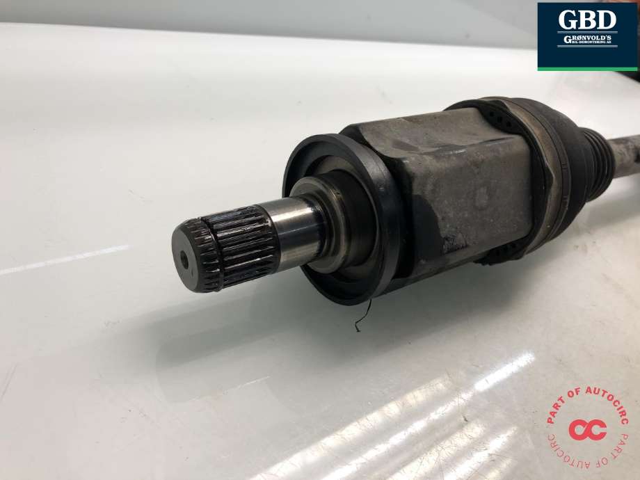 Drivaksel venstre foran, hybrid til BMW 3-Serie 2018-->> (G20) (G20) (31 60 8 682 367|31 60 8 485 717|)