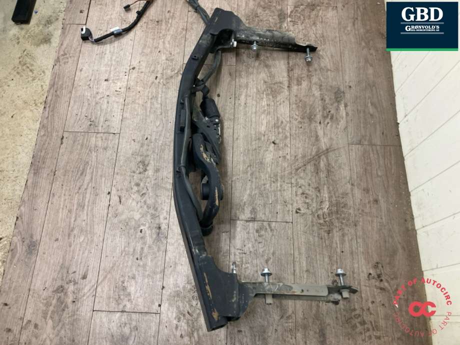Hengerfeste til Audi A4 2015-2019 (Type V, Fase 1) (B9) (B9) (8W0 800 491 C|8W0 800 491 M|)