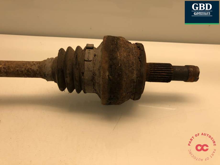 Drivaksel høyre bak, diesel/automat til Mercedes E-Klasse 2002-2006 (Fase 1) (W211) (W211) (A 211 350 09 16|A 211 350 05 56|)