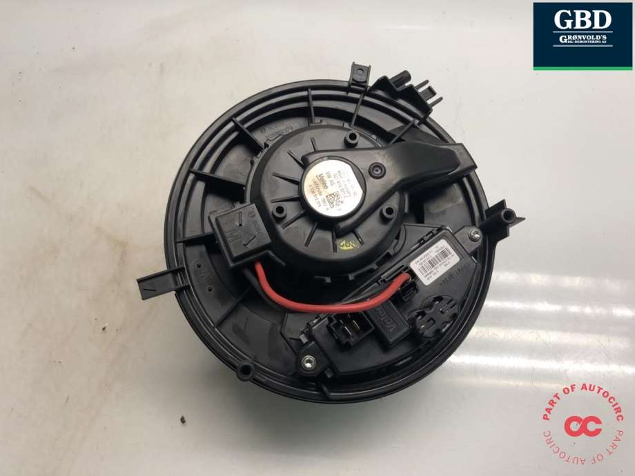 VW Passat, 2015-2019 (B8, Fase 1) (5WB 819 021 A|3Q1 819 021)