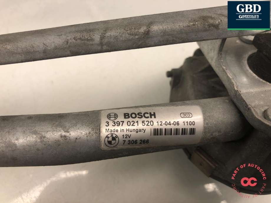 Viskermotor frontrute komplett m/overføring til BMW 5-Serie 2010-2017 (F10/F11) (F10/F11) (BOSCH|61 61 7 306 266|3 397 021 520|)