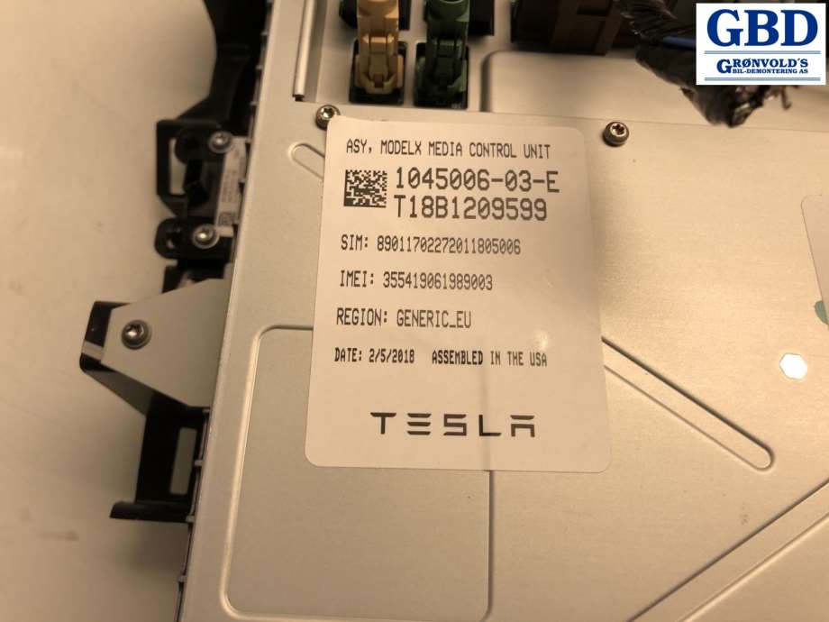 Tesla Model X, 2016- (1098010-90-C|1045006-03-E)