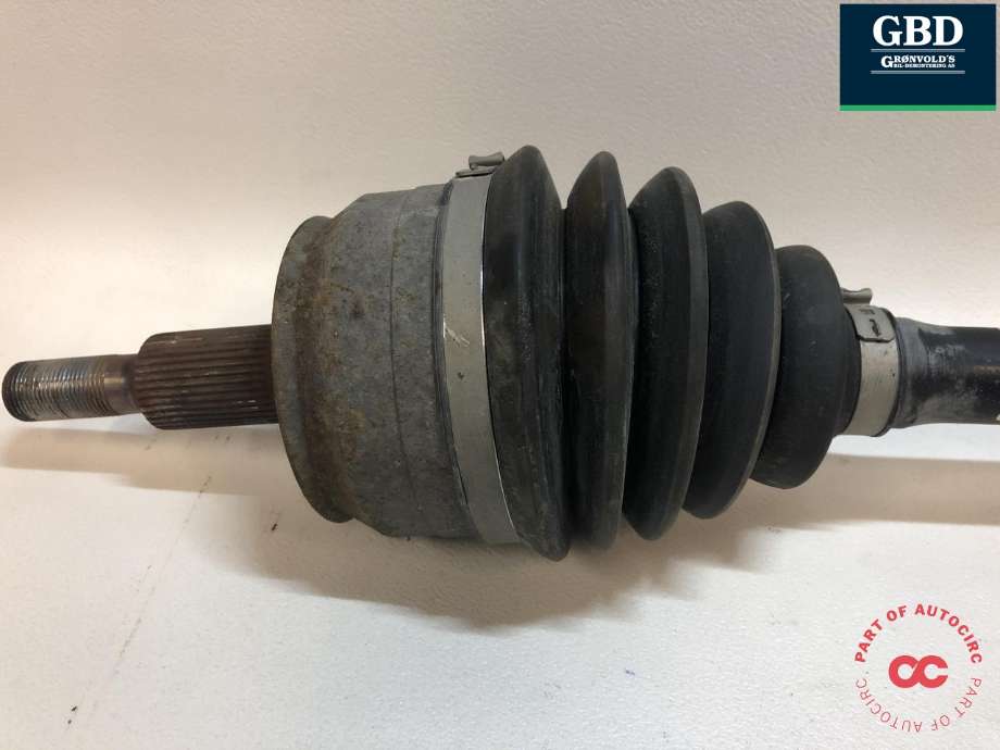 Drivaksel høyre foran, diesel/manuell til VW Transporter / Caravelle 2015-2019 (T6) (T6) (7E0 407 272 BF|7E0 407 272 AK|7E0 407 454 MX)