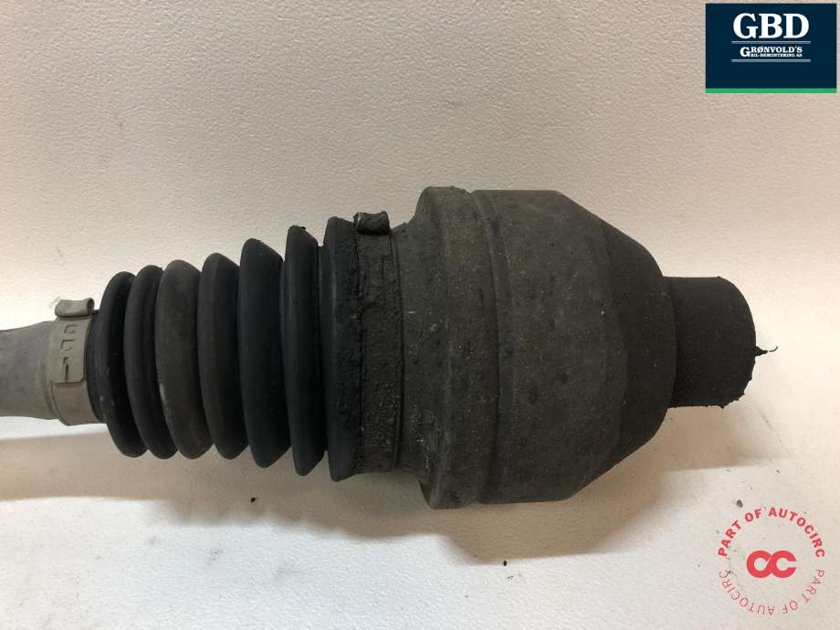Drivaksel høyre foran, diesel/manuell til VW Transporter / Caravelle 2015-2019 (T6) (T6) (7E0 407 272 BF|7E0 407 272 AK|7E0 407 454 MX)