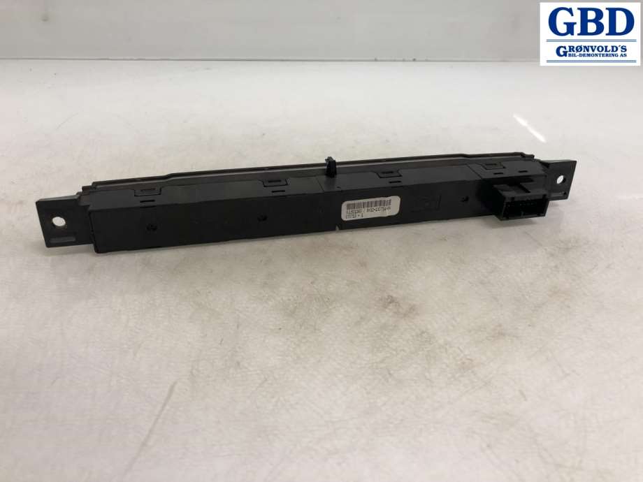 Land Rover Discovery, 2005-2009 (Type III) (YUL501360|8H3213D734BA|8H32-13D734-BA)