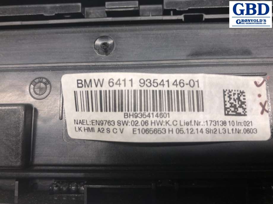 BMW M3, 2014-2019 (F80) (BMW|64 11 9 354 146|64119354146-01)