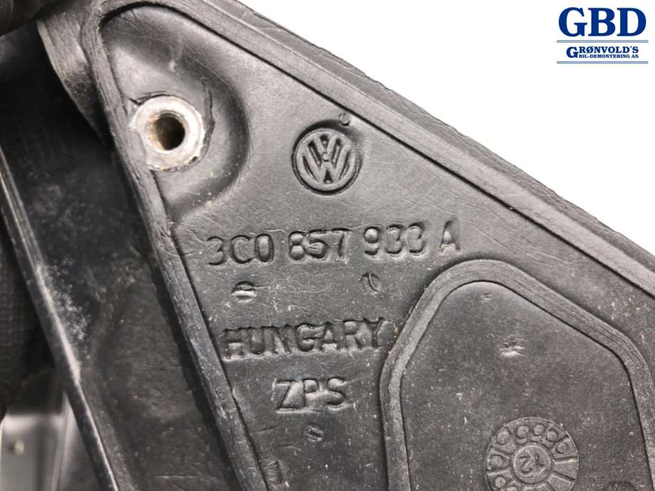 VW Passat, 2011-2015 (B7) (3AB 857 507 F)